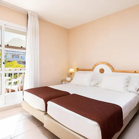 Apartahotel El Duque 4*