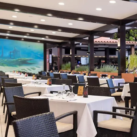 El Duque Apartahotel 4*