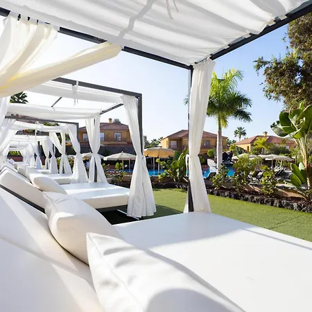 Apartahotel El Duque 4*