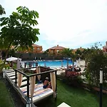 شقة El Duque 4*