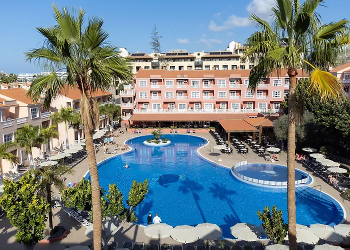 Apartment El Duque 4*